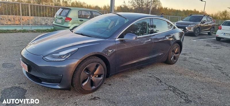 Culoaregri Utilizat 2020 Tesla Model 3 Berlinǎ | 23.400 EUR (Preț bun) - Imagine 1/4