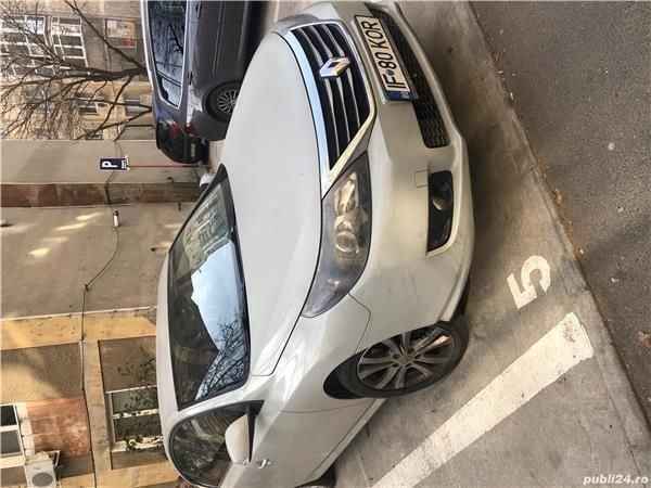 Second-hand Renault Latitude 140 CP (102 kW) 2012 Gri Berlinǎ