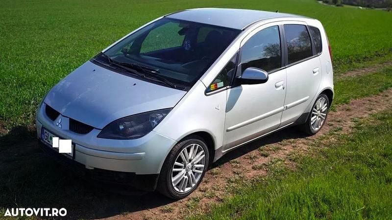 Culoareargint Utilizat 2008 Mitsubishi Colt | 2.850 EUR - Imagine 1/4