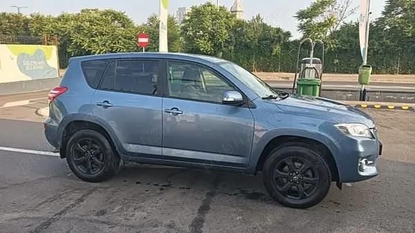 Utilizat 2011 Toyota RAV4 Comfort SUV | 8.500 EUR (Puțin scump) - Imagine 1/4