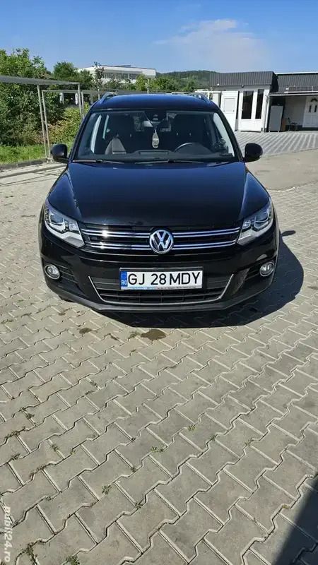 Negru Utilizat 2012 VW Tiguan SUV | 12.700 EUR (Scump) - Imagine 1/4