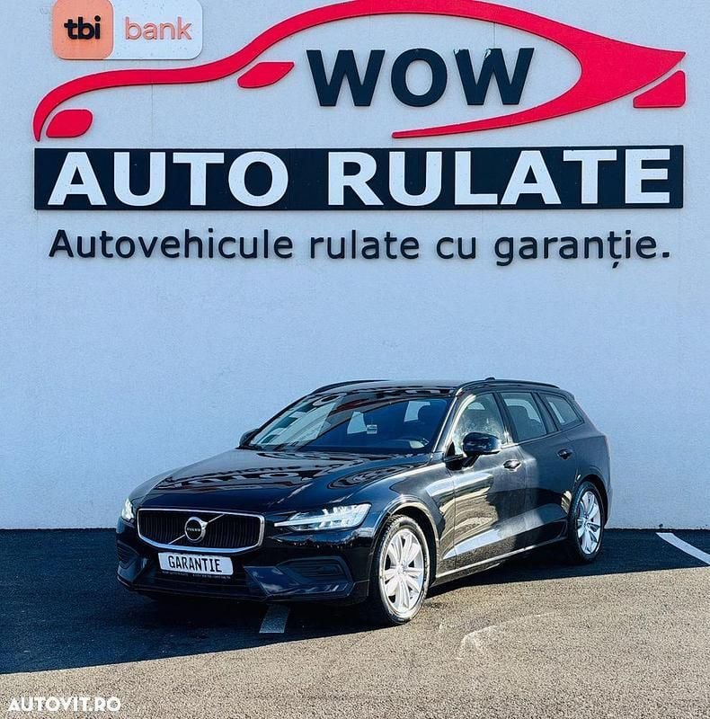 Culoarenegru Utilizat 2019 Volvo V60 Momentum Break | 18.490 EUR (Scump) - Imagine 1/4