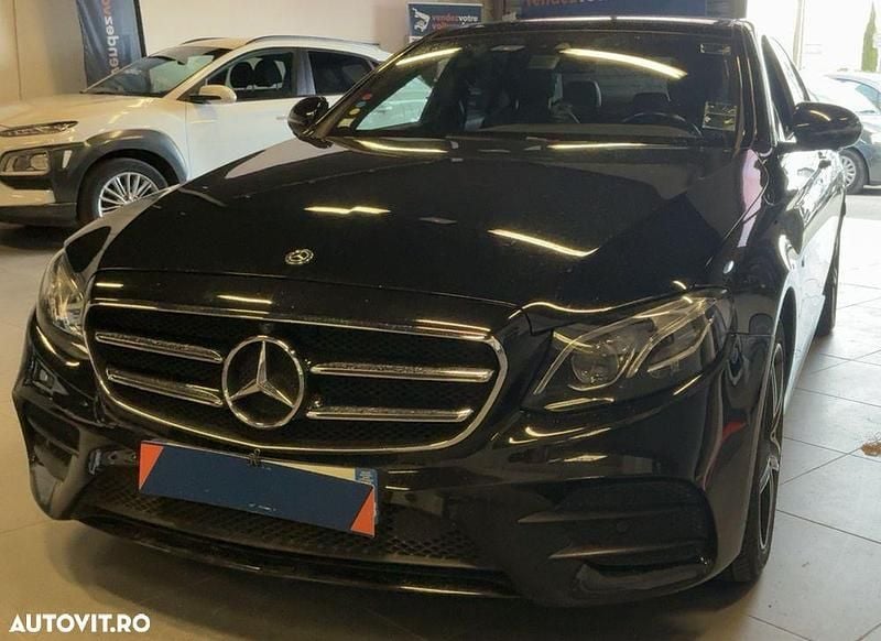 Culoarenegru Utilizat 2020 Mercedes E300 AMG line Berlinǎ | 26.003 EUR (Preț bun) - Imagine 1/4