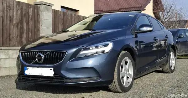 Utilizat 2019 Volvo V40 Break | 13.990 EUR - Imagine 1/4