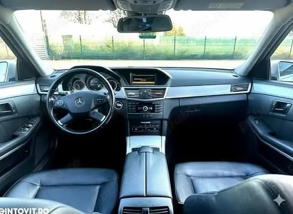 Second-hand Mercedes E350 265 CP (194 kW) 2011 Argintiu Berlinǎ
