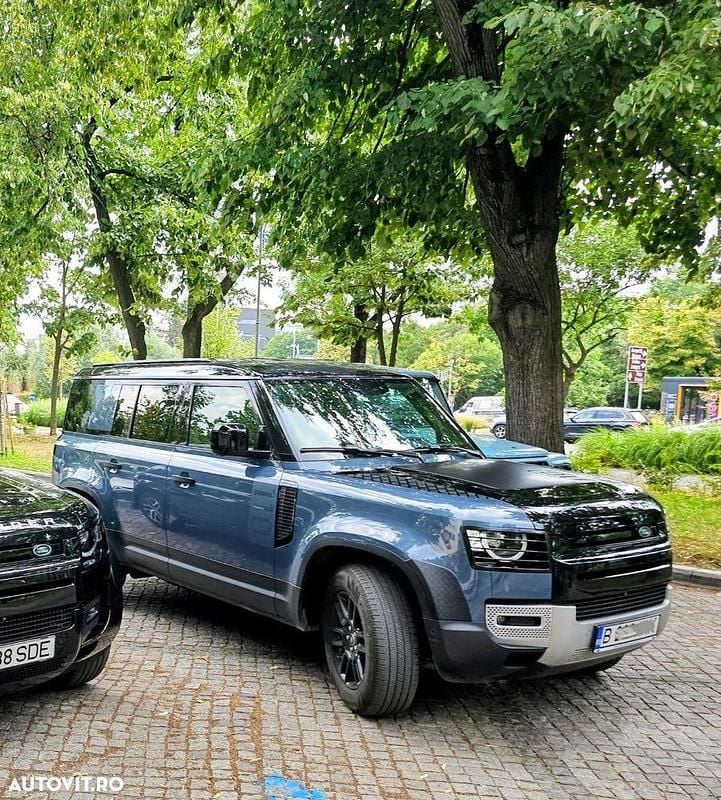 Second-hand Land Rover Defender 240 CP (176 kW) 2020 Culoarealbastru SUV