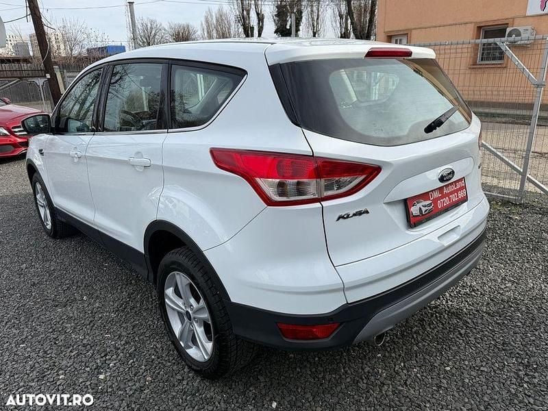 Second-hand Ford Kuga Trend 150 CP (110 kW) 2015 Culoarealb SUV