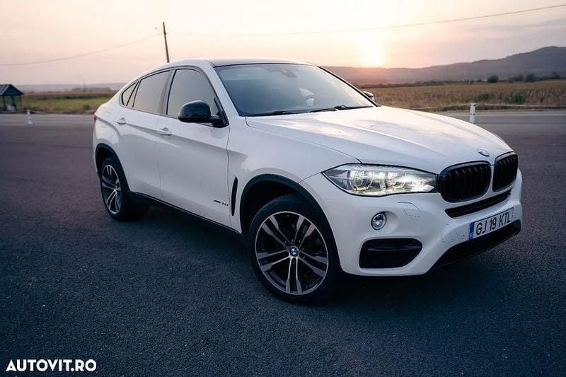 Culoarealb Utilizat 2015 BMW X6 SUV | 20.500 EUR (Super Preț) - Imagine 1/4