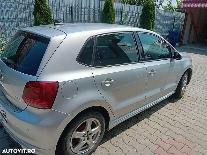 Argint Utilizat 2010 VW Polo | 3.950 EUR (Preț OK) - Imagine 1/4