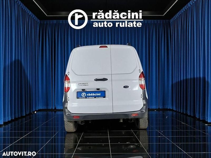 Second-hand Ford Tourneo Courier 100 CP (73 kW) 2020 Alb Monovolum