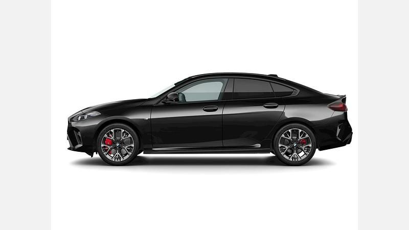 Second-hand BMW 220 Comfort Edition 150 CP (110 kW) 2025 Negru sapphire metalizat Coupe