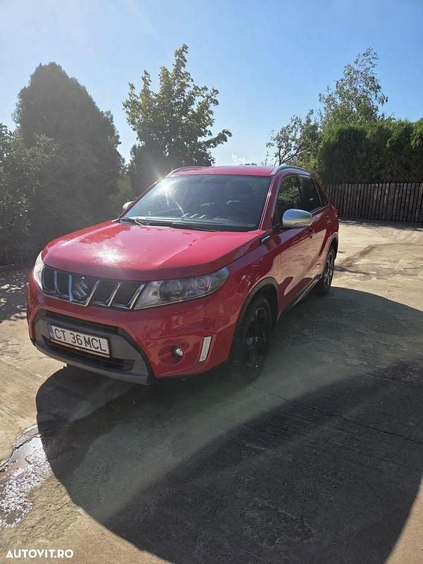 Culoarerosu Utilizat 2018 Suzuki Vitara SUV | 13.000 EUR (Preț bun) - Imagine 1/4