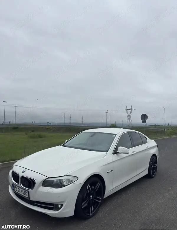 Second-hand BMW 525 218 CP (160 kW) 2014 Berlinǎ