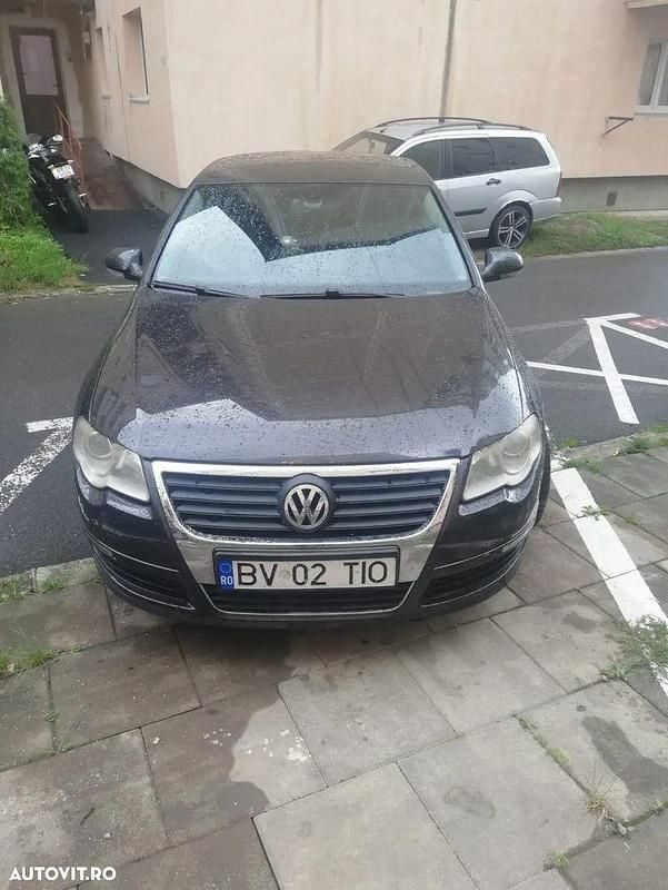 Culoaremaro Utilizat 2007 VW Passat Comfortline Berlinǎ | 3.200 EUR (Preț OK) - Imagine 1/4