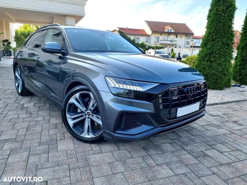 Gri Utilizat 2022 Audi Q8 SUV | 81.244 EUR - Imagine 1/4