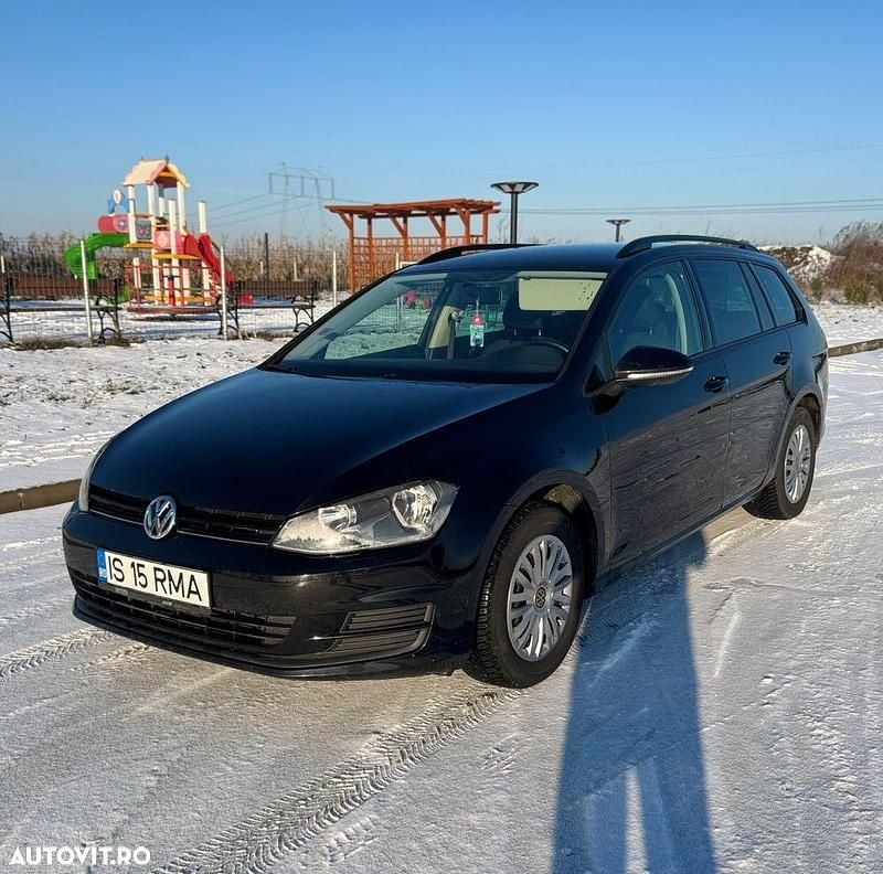 Culoarenegru Utilizat 2015 VW Golf VII Comfortline Break | 5.500 EUR (Preț bun) - Imagine 1/4