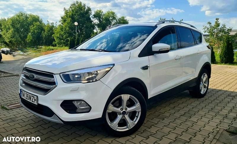 Culoarealb Utilizat 2017 Ford Kuga Titanium SUV | 10.900 EUR (Preț OK) - Imagine 1/4