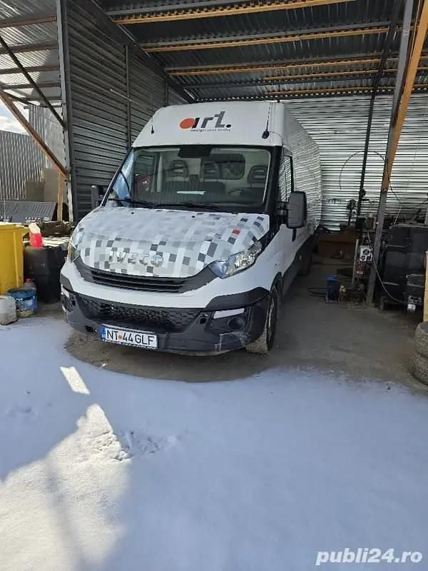 Second-hand 2017 Iveco Daily Monovolum | 10.500 EUR (Preț bun) - Imagine 1/4