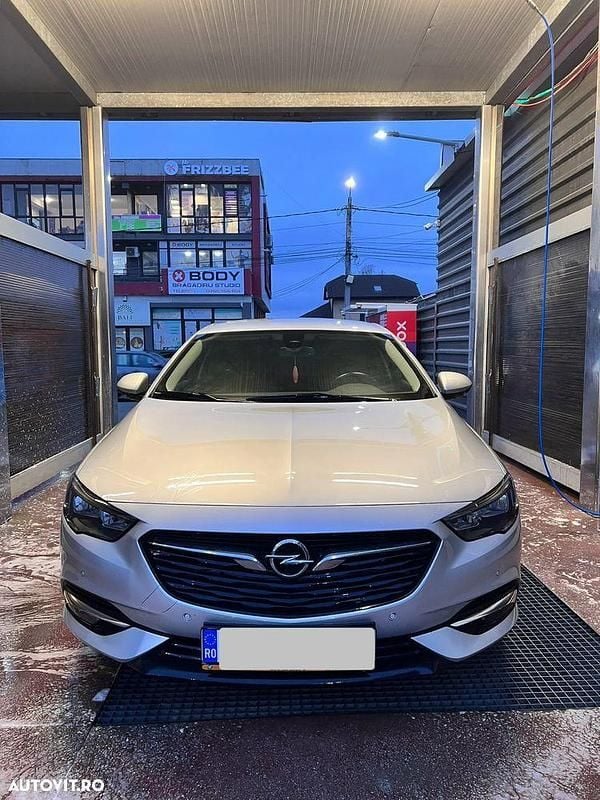 Culoaregri Utilizat 2019 Opel Insignia Edition Berlinǎ | 12.000 EUR (Preț bun) - Imagine 1/4