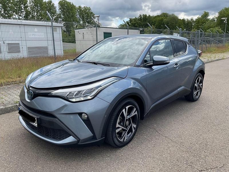 Utilizat 2023 Toyota C-HR SUV | 26.100 EUR (Preț OK) - Imagine 1/1