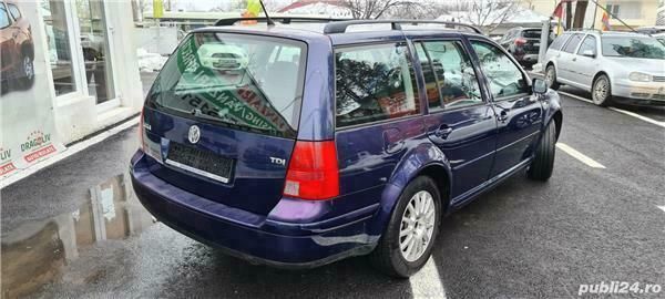 Second-hand VW Bora 101 CP (74 kW) 2004 Albastru Berlinǎ