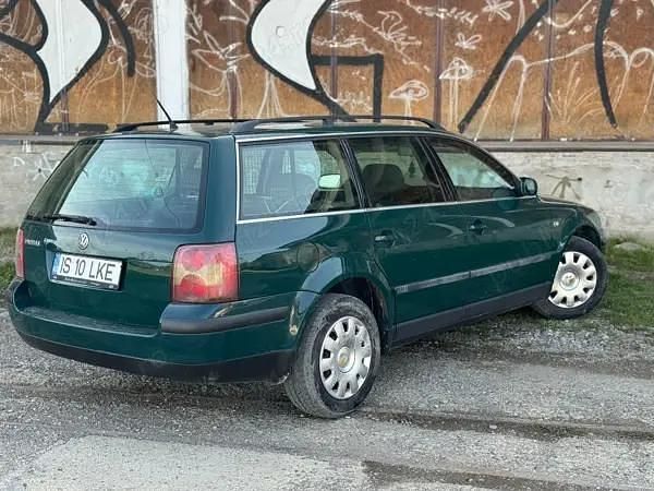 Second-hand VW Passat 105 CP (77 kW) 2001 Berlinǎ