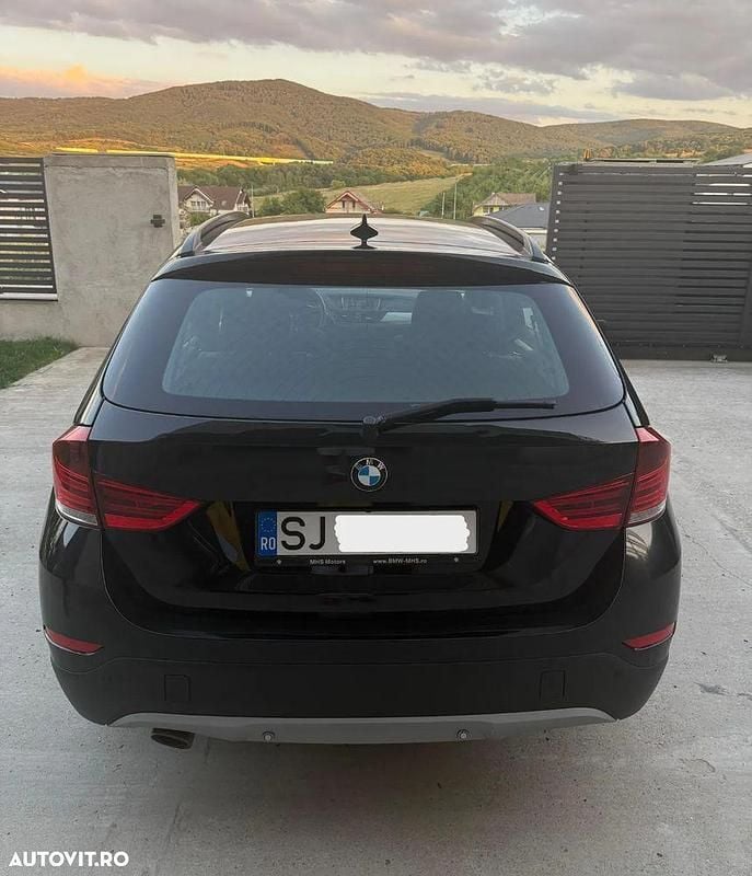 Second-hand BMW X1 184 CP (135 kW) 2015 Culoarenegru SUV