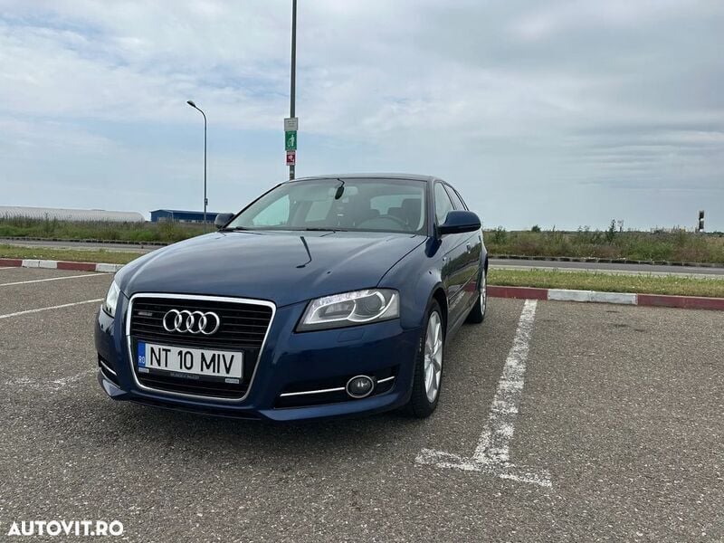 Albastru Utilizat 2012 Audi A3 Sportback Attraction Hatchback | 7.850 EUR - Imagine 1/4