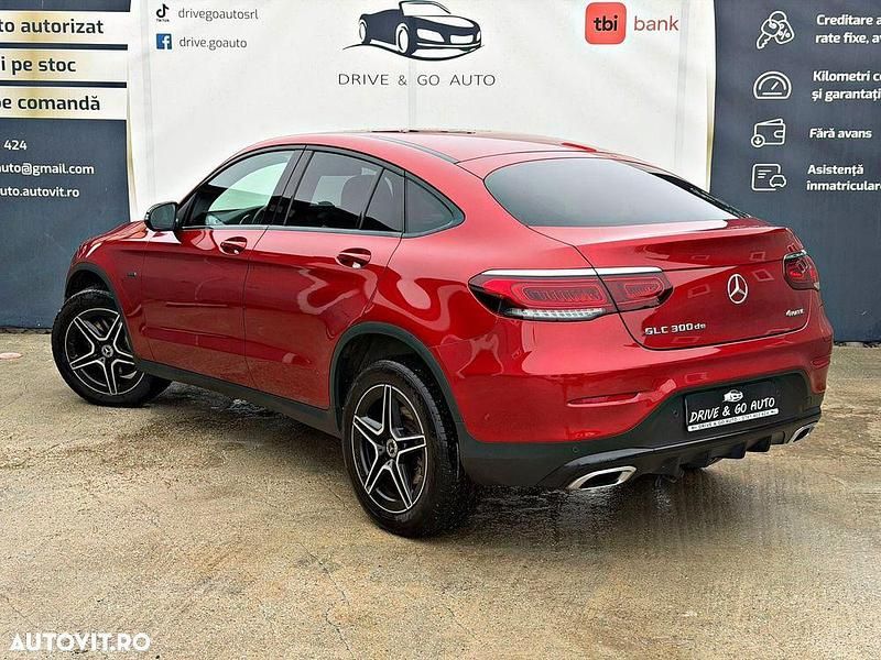 Second-hand Mercedes GLC300 AMG line 306 CP (225 kW) 2020 Culoarerosu Coupe