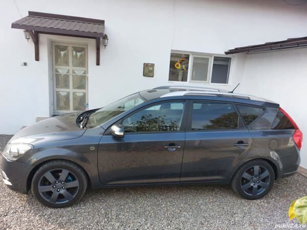Second-hand Kia Ceed 115 CP (84 kW) 2010 Gri Hatchback