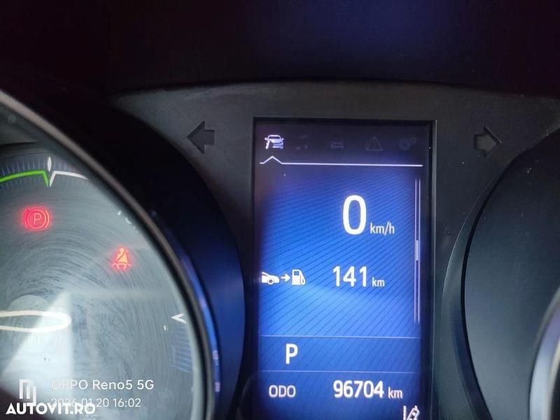 Second-hand Toyota C-HR 122 CP (89 kW) 2019 Culoarerosu SUV