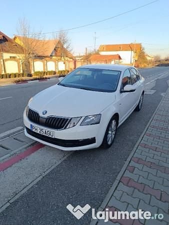 Second-hand 2018 Skoda Octavia Berlinǎ | 8.300 EUR (Scump) - Imagine 1/4