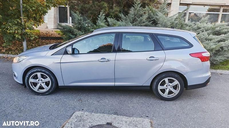 Culoareargint Utilizat 2014 Ford Focus Business Edition Break | 6.000 EUR (Puțin scump) - Imagine 1/4