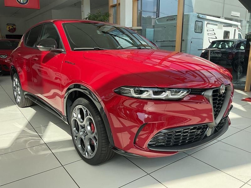 Roșu Second-hand 2023 Alfa Romeo Tonale Edizione Speciale SUV | 42.520 EUR (Preț OK) - Imagine 1/1