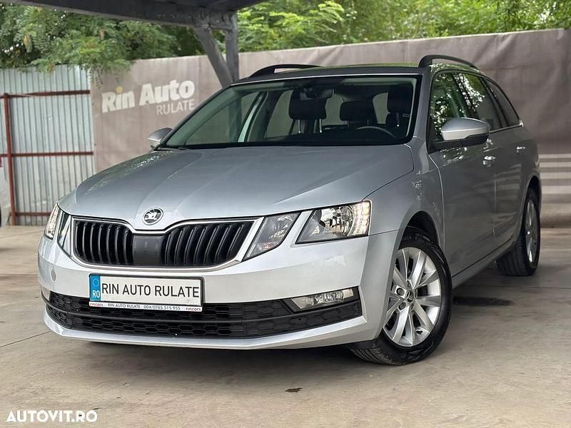 Second-hand Skoda Octavia Ambition 149 CP (109 kW) 2019 Culoareargint Break