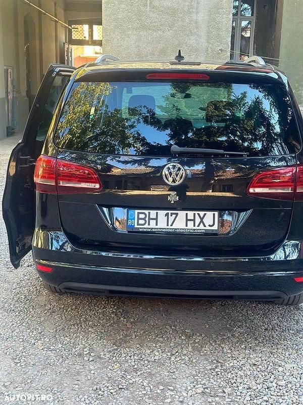 Second-hand VW Sharan Allstar 184 CP (135 kW) 2016 Culoarenegru Monovolum
