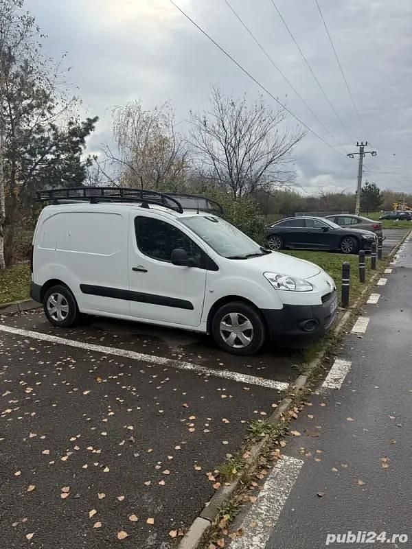 Utilizat 2015 Peugeot Partner Van | 3.850 EUR (Super Preț) - Imagine 1/4