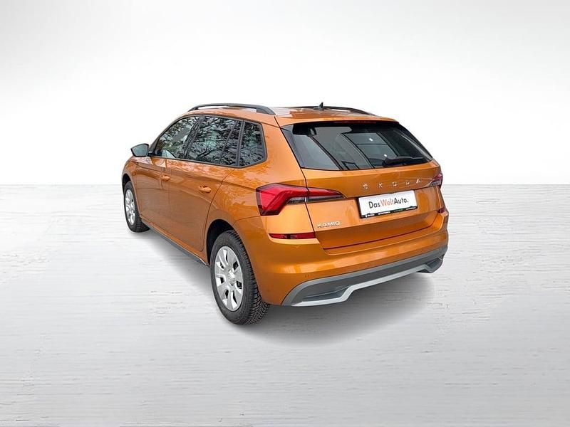 Second-hand Skoda Kamiq Style 110 CP (80 kW) 2023 Portocaliu inchis  metalic  perleffect SUV