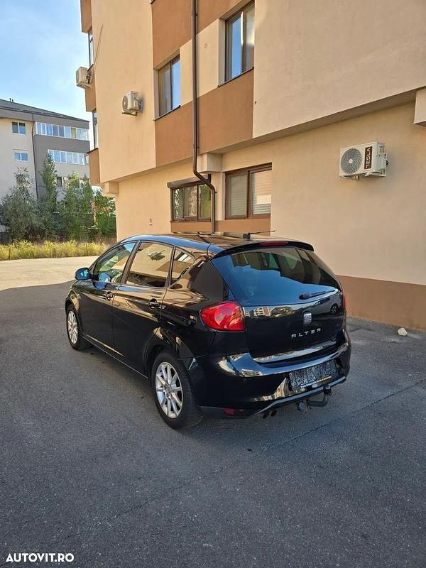 Second-hand Seat Altea 125 CP (91 kW) 2013 Culoarenegru Monovolum