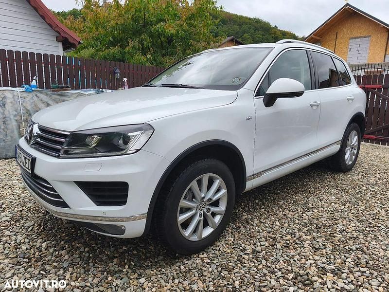 Culoarealb Utilizat 2015 VW Touareg SUV | 12.499 EUR (Preț OK) - Imagine 1/4