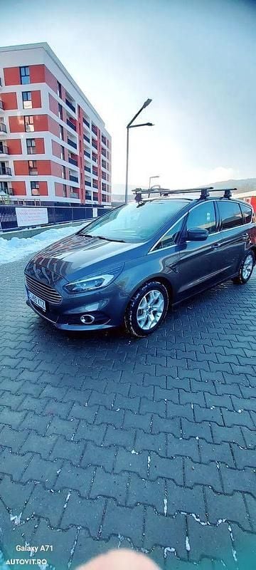 Second-hand Ford S-MAX Titanium 180 CP (132 kW) 2017 Culoaregri Monovolum