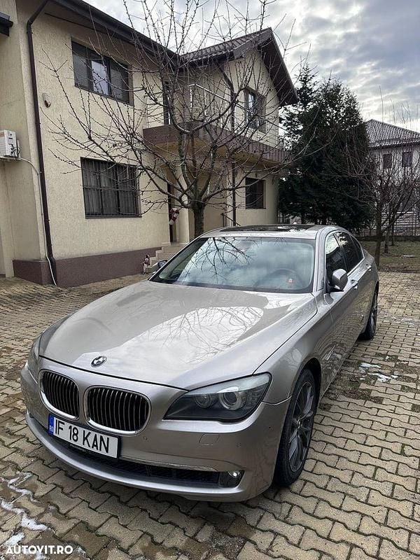 Culoaregalbeuriu Utilizat 2012 BMW 740 Berlinǎ | 11.900 EUR (Super Preț) - Imagine 1/4