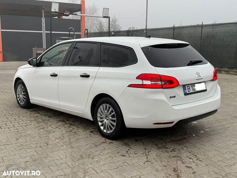 Second-hand Peugeot 308 Active 120 CP (88 kW) 2018 Culoarealb Break