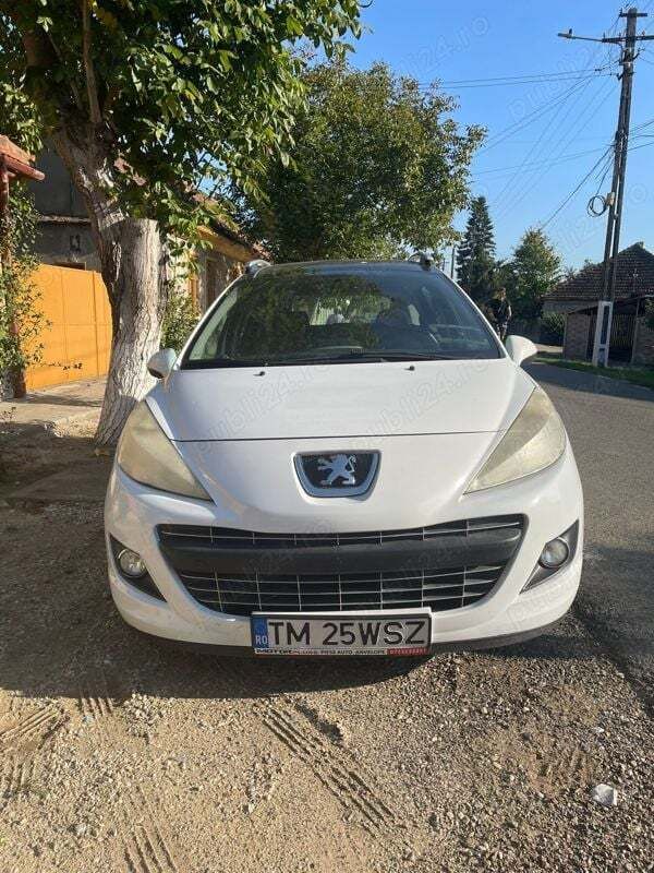 Utilizat 2012 Peugeot 207 Hatchback | 2.300 EUR - Imagine 1/4