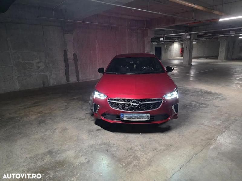 Second-hand Opel Insignia Country Tourer 230 CP (169 kW) 2021 Culoarerosu Berlinǎ