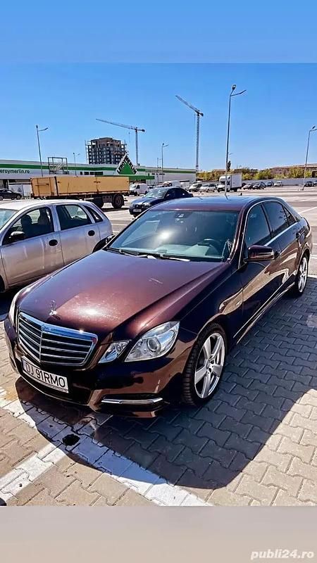 Maro Utilizat 2010 Mercedes E350 Berlinǎ | 11.000 EUR (Puțin scump) - Imagine 1/4