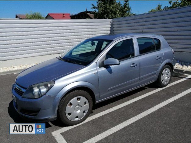 Gri Utilizat 2006 Opel Astra Hatchback | 2.250 EUR (Preț OK) - Imagine 1/4