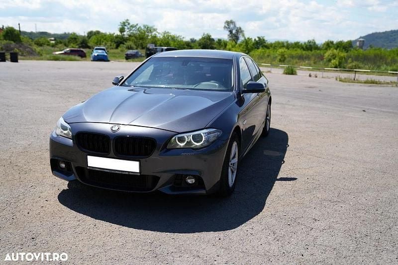 Gri Utilizat 2016 BMW 520 Hatchback | 15.700 EUR (Super Preț) - Imagine 1/4