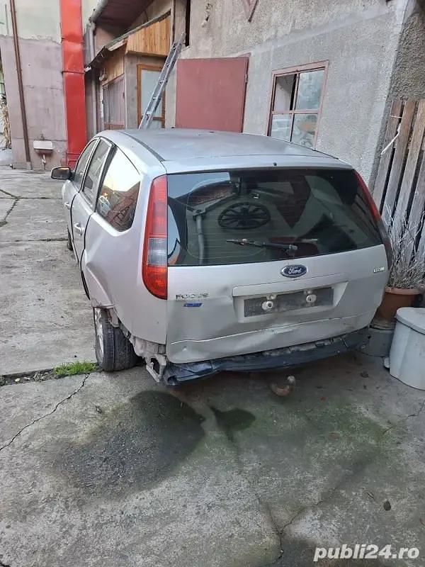 Utilizat 2006 Ford Focus Break | 650 EUR (Preț bun) - Imagine 1/4