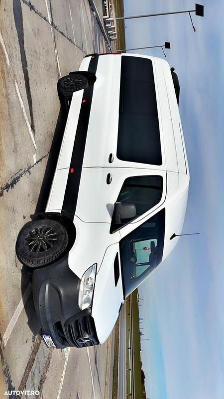 Second-hand Mercedes Sprinter 163 CP (119 kW) 2018 Culoarealb Van